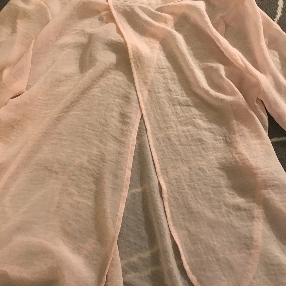 Light pink blouse - Picture 2 of 2